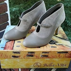 Bella Vita Neely bootie